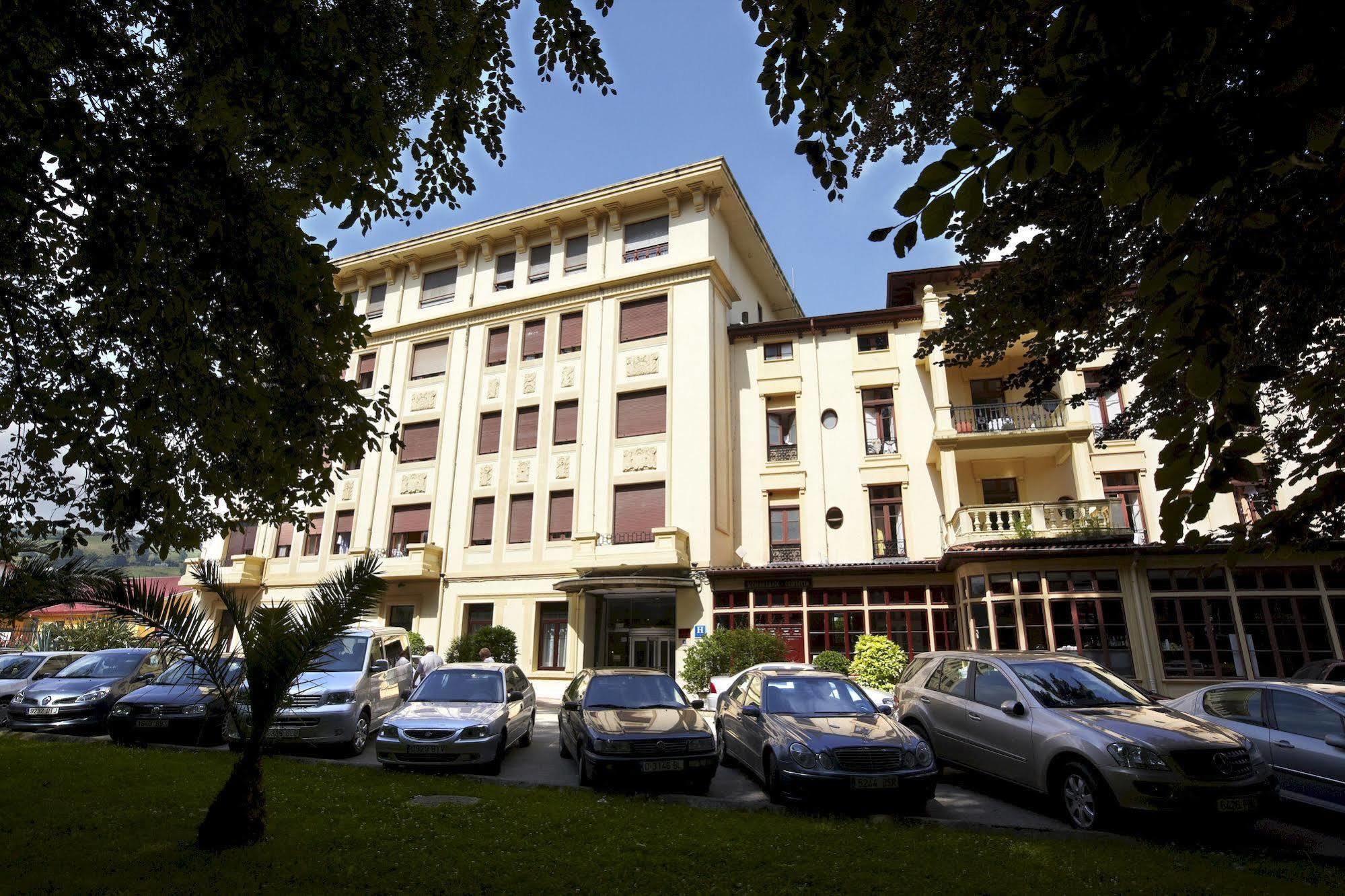 Gran Hotel Balneario De Liérganes エクステリア 写真